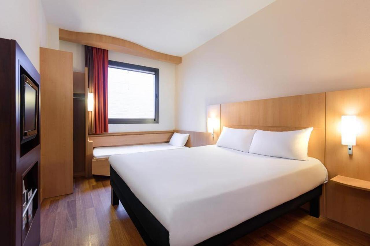 B&B Hotel Lyon Eurexpo Брон Экстерьер фото