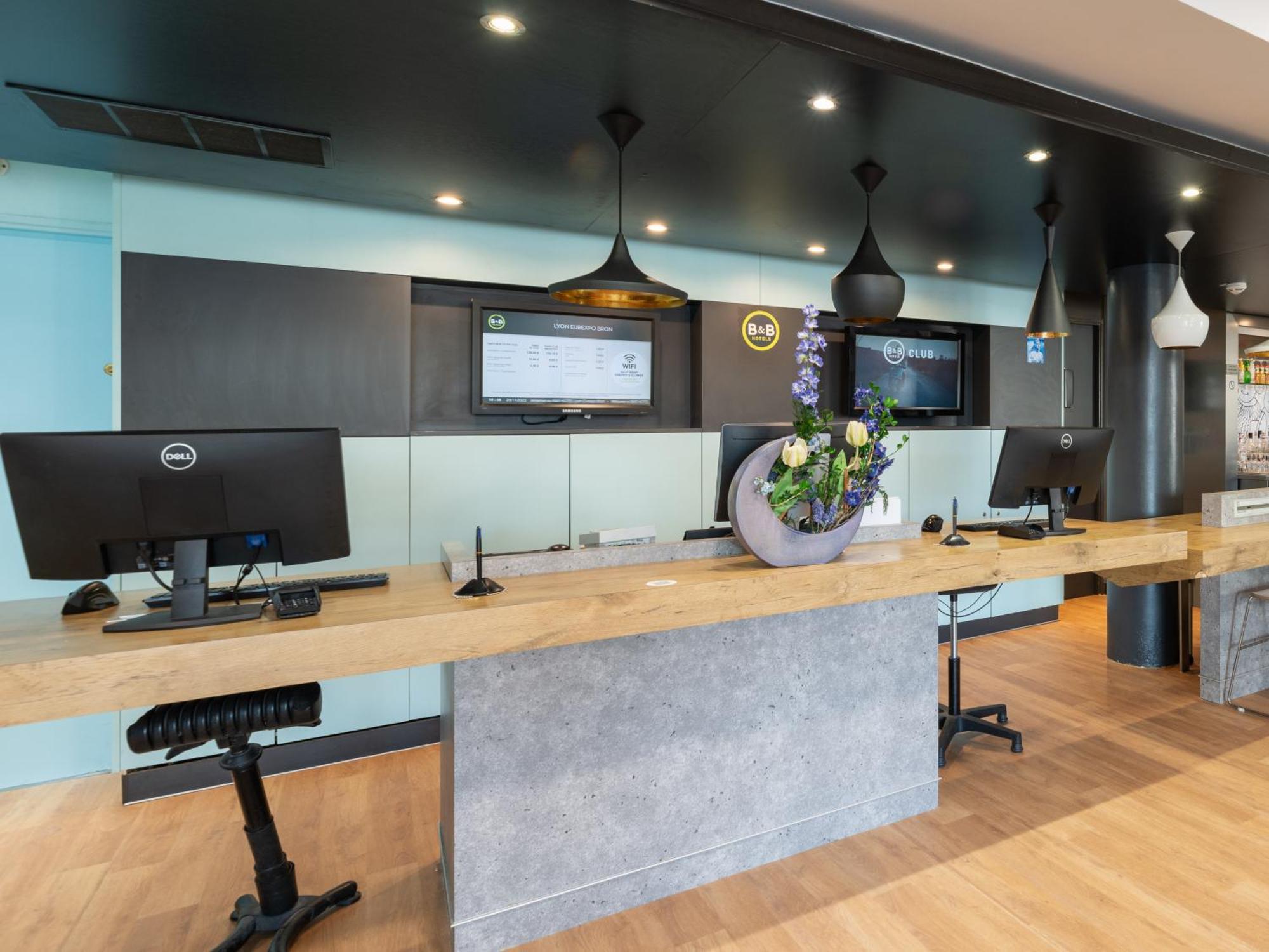 B&B Hotel Lyon Eurexpo Брон Экстерьер фото
