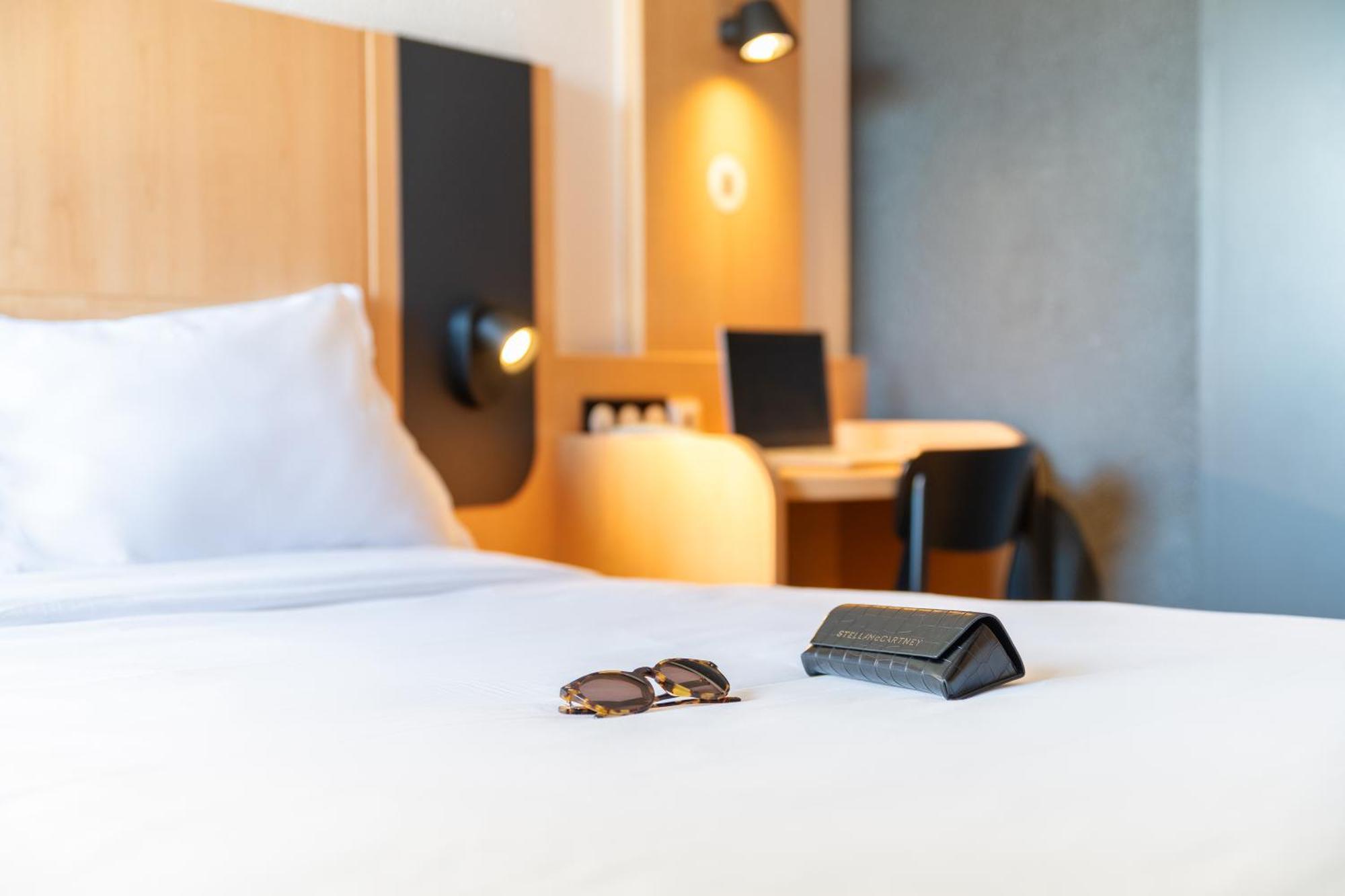B&B Hotel Lyon Eurexpo Брон Номер фото