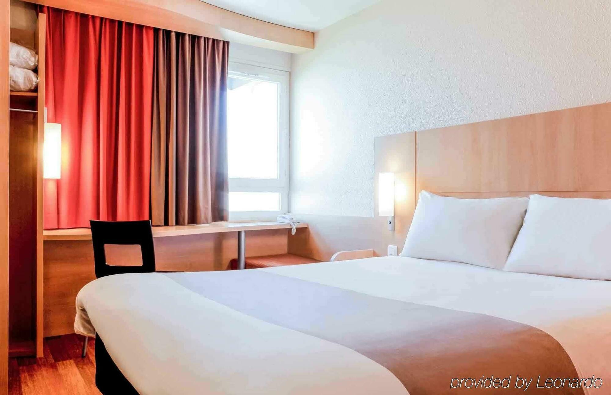 B&B Hotel Lyon Eurexpo Брон Экстерьер фото